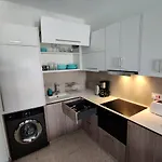 Διαμέρισμα Lovely 1-bedroom Unit @ Fabulous Location