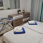 Lovely 1-bedroom Unit @ Fabulous Location