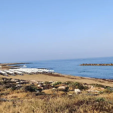 Lovely 1-bedroom Unit @ Fabulous Location * Paphos
